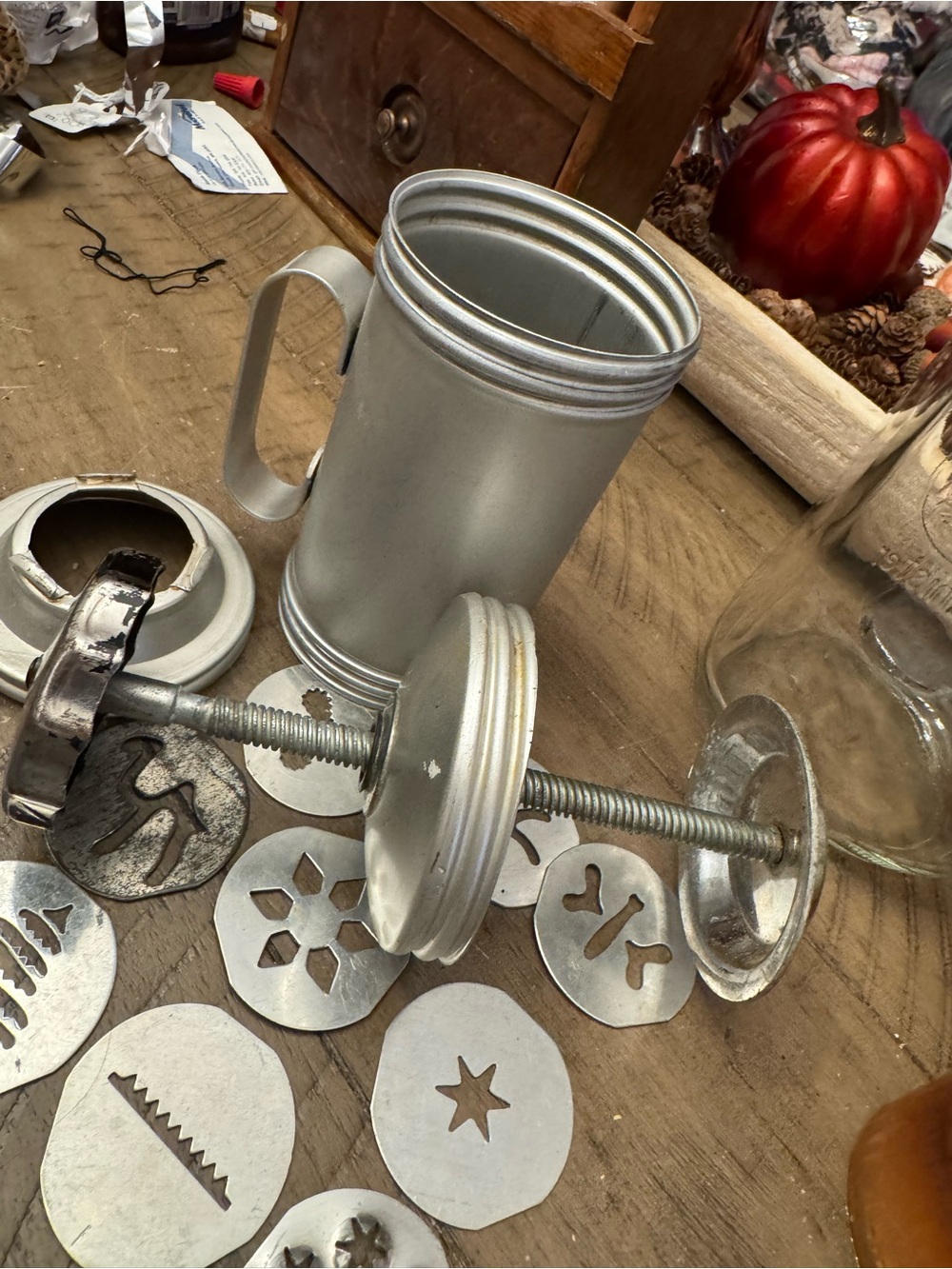 Silver Cookie Press with 12 Decorative Discs - Home Dining Serveware
